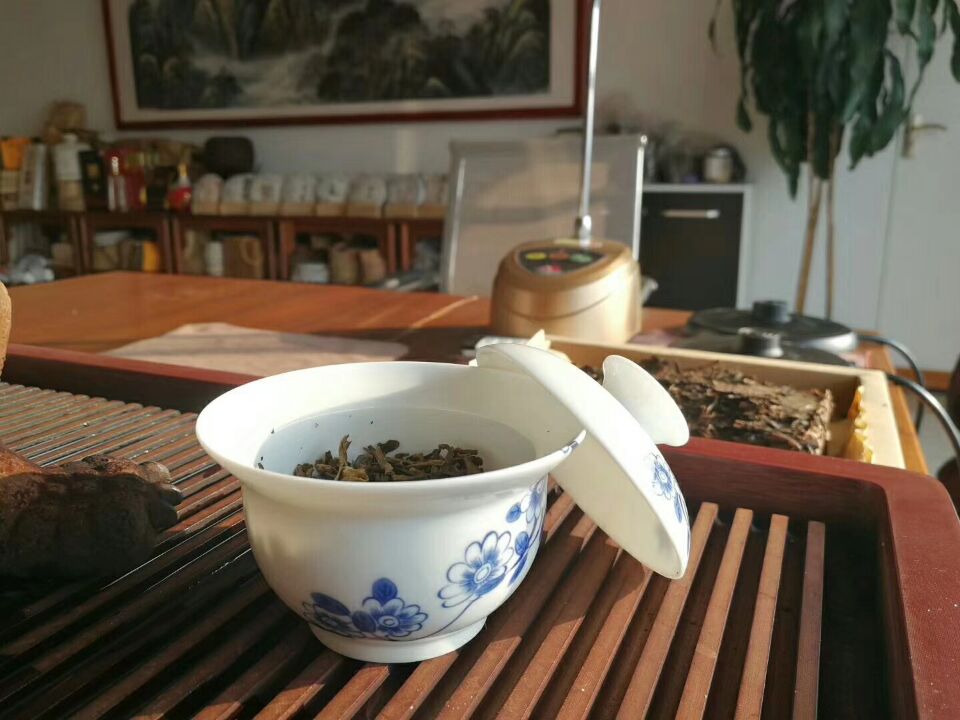 秋日午后暖陽(yáng)品茶ing