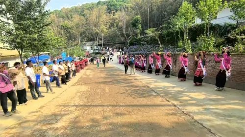 2024納新茶業(yè)勐海茶山行 -- 布朗族“?？倒潯? />                    </a>
                </div>
            </div>
                        
                        <div   id=